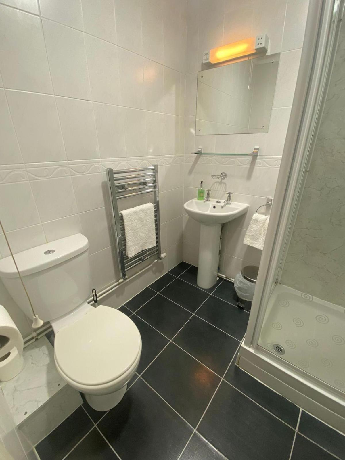 Landguard Lodge Guest House Shipley  Номер фото